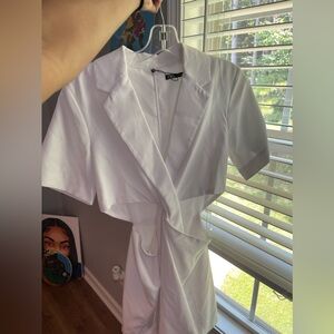 White ZARA mini dress for a night out. Open on the sides W/ cute collar